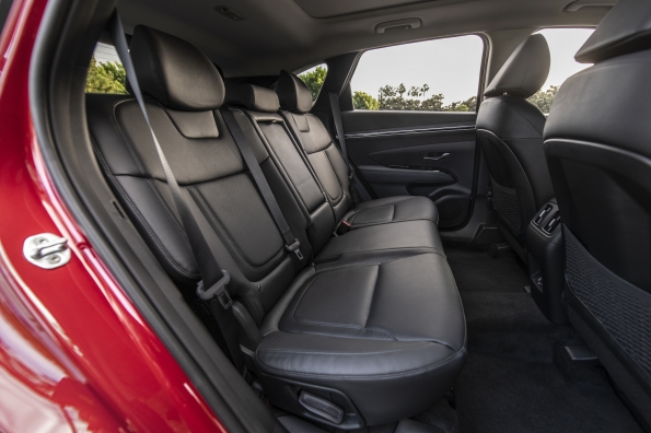 2024 Hyundai Tucson interior
