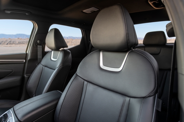 2022 Hyundai Santa Cruz interior
