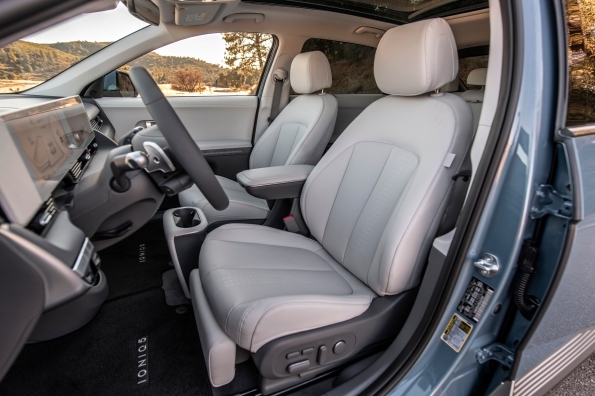 2023 Hyundai Ioniq 5 interior