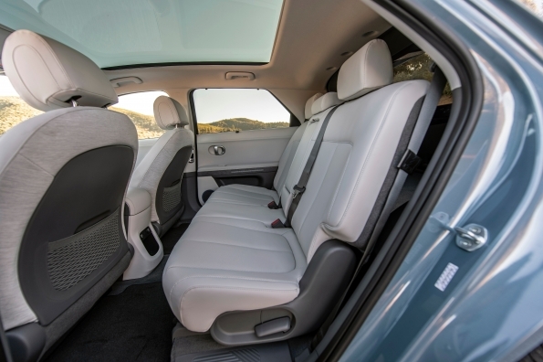 2023 Hyundai Ioniq 5 interior
