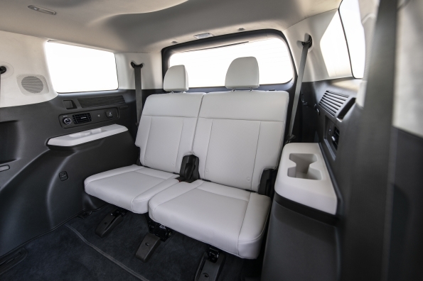2024 Hyundai Santa Fe interior