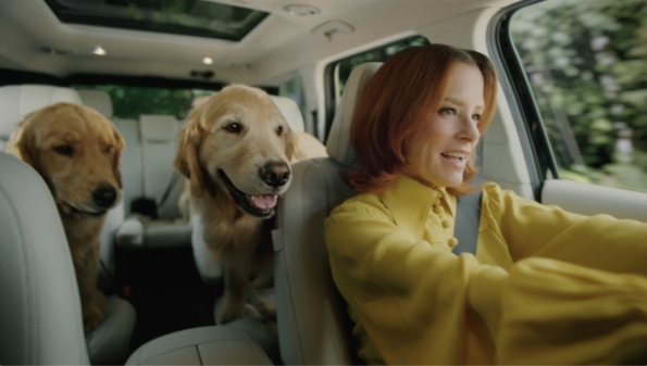 Is Parker Posey In A Car Commercial